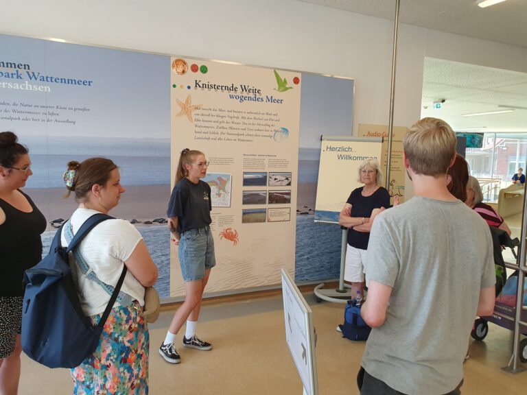 Besuch der Grünen Emsland-Mitte in der Seehundstation Norddeich